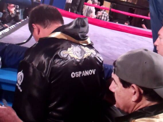 LA Metador’s World Series Boxing fighter getting prepared to fight
